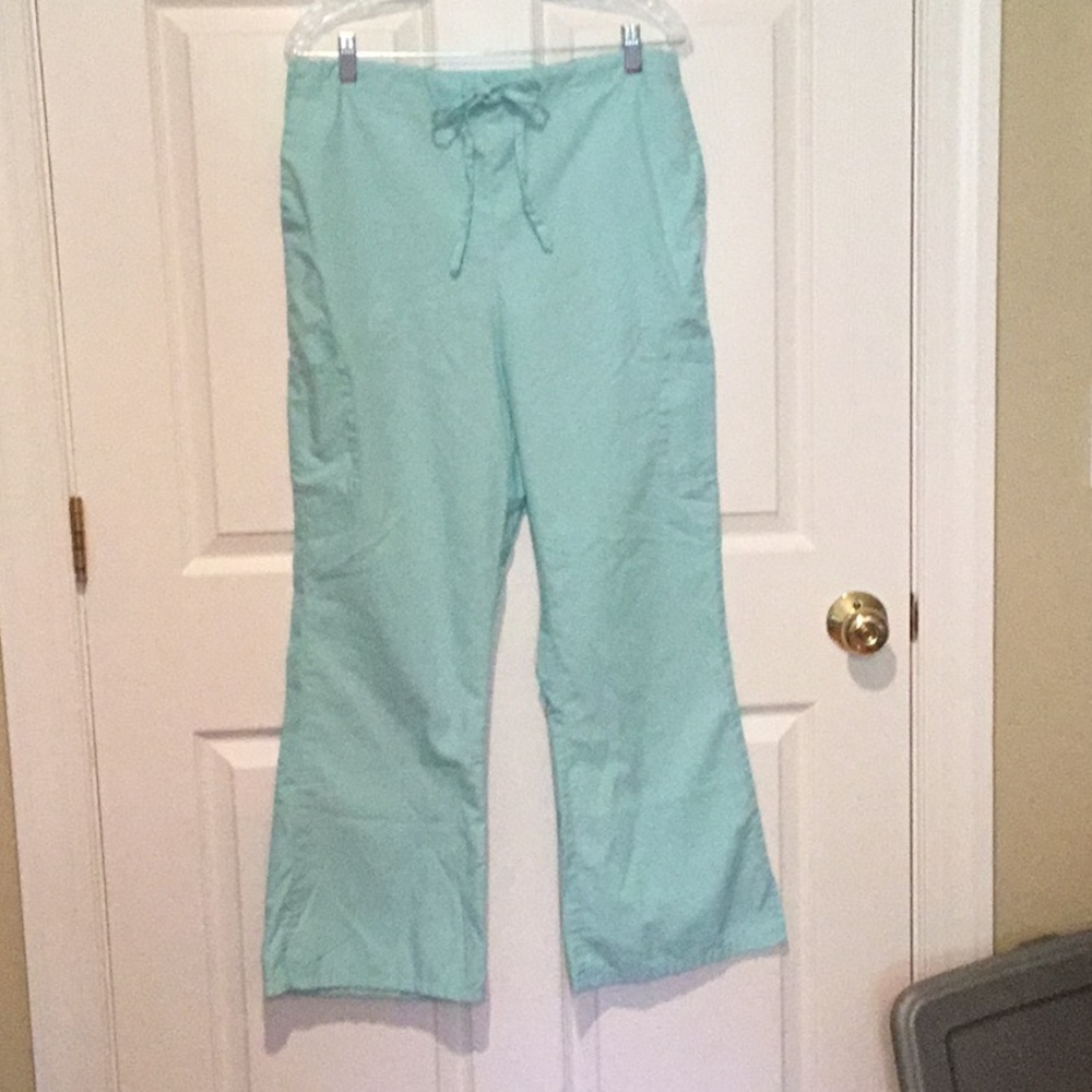 Green town scrub pants size Medium